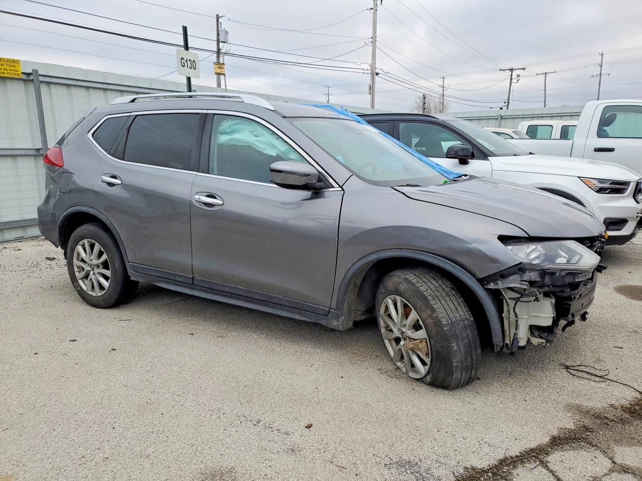 Nissan Rogue S