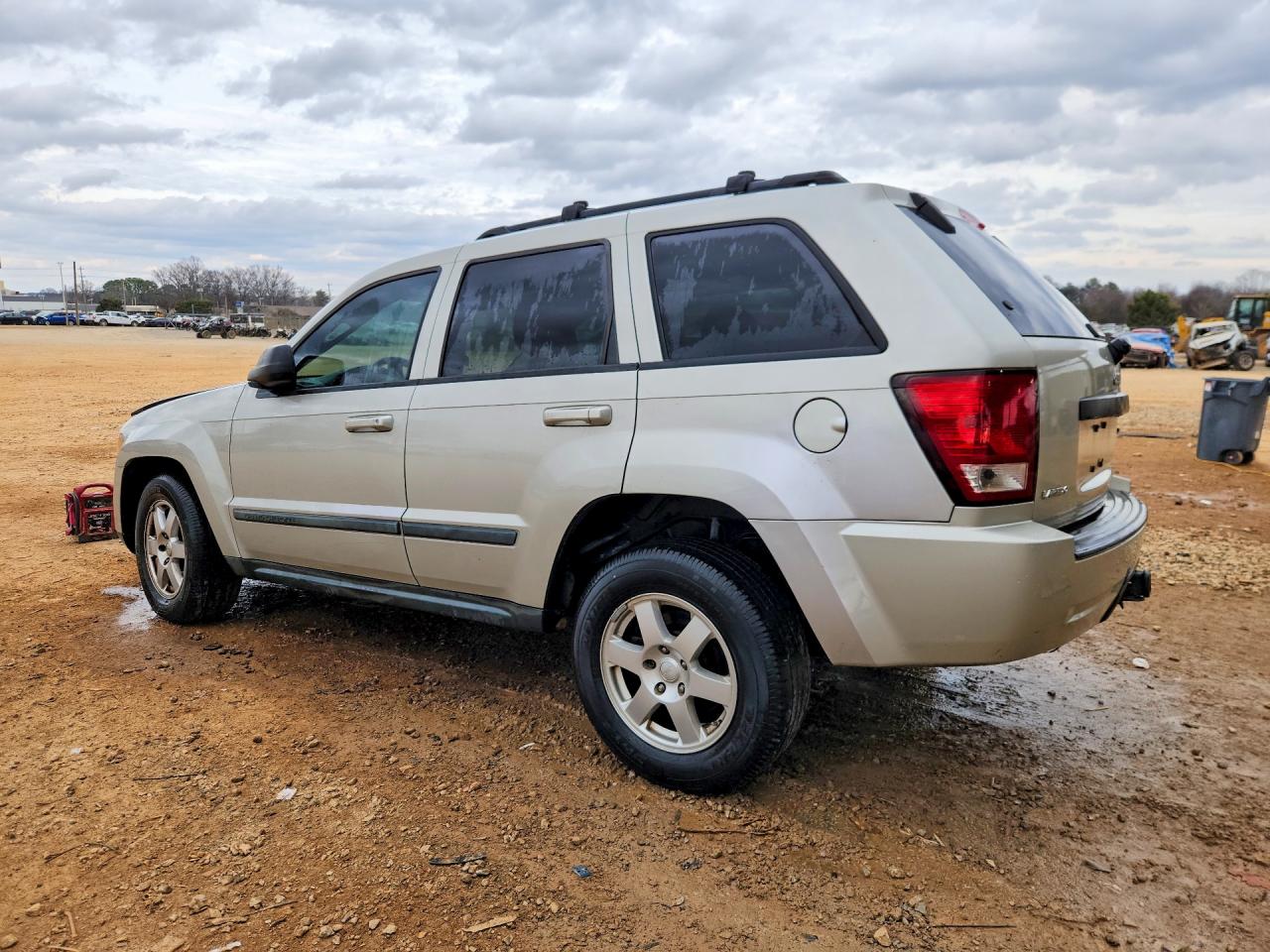 Jeep Grand Cherokee Laredo