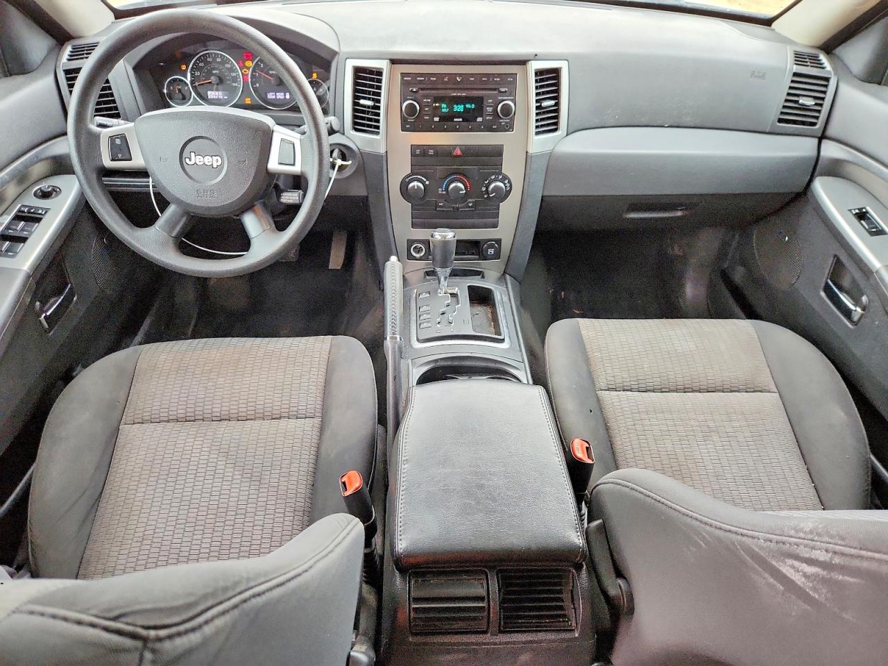 Jeep Grand Cherokee Laredo