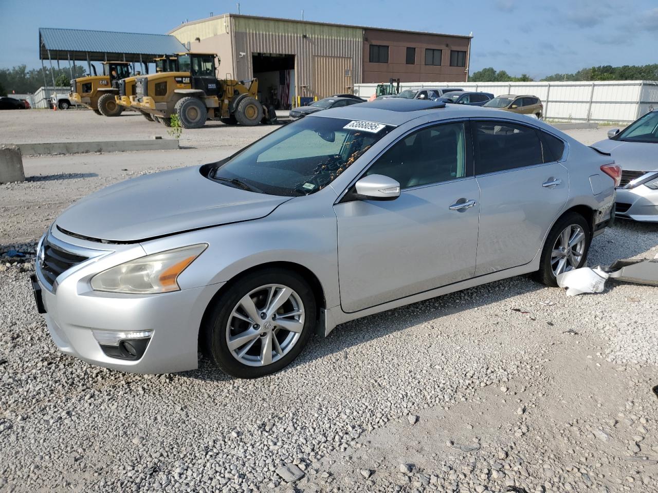 Salvage Nissan Altima Image