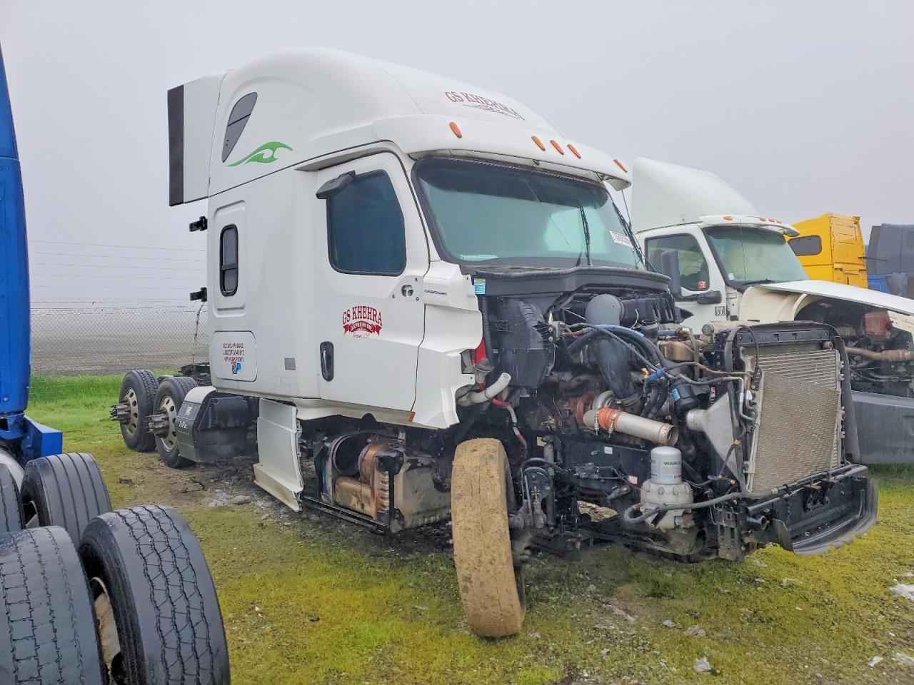 Salvage Freightliner Cascadia 1 Image