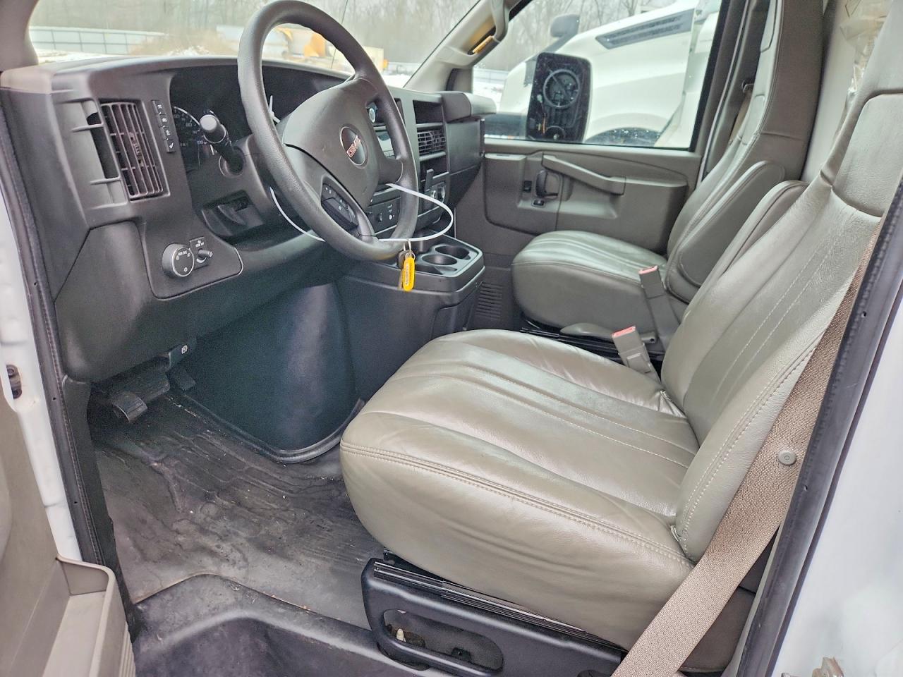 GMC Savana Cutaway G4500