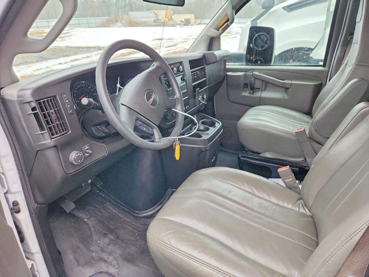 GMC Savana Cutaway G4500