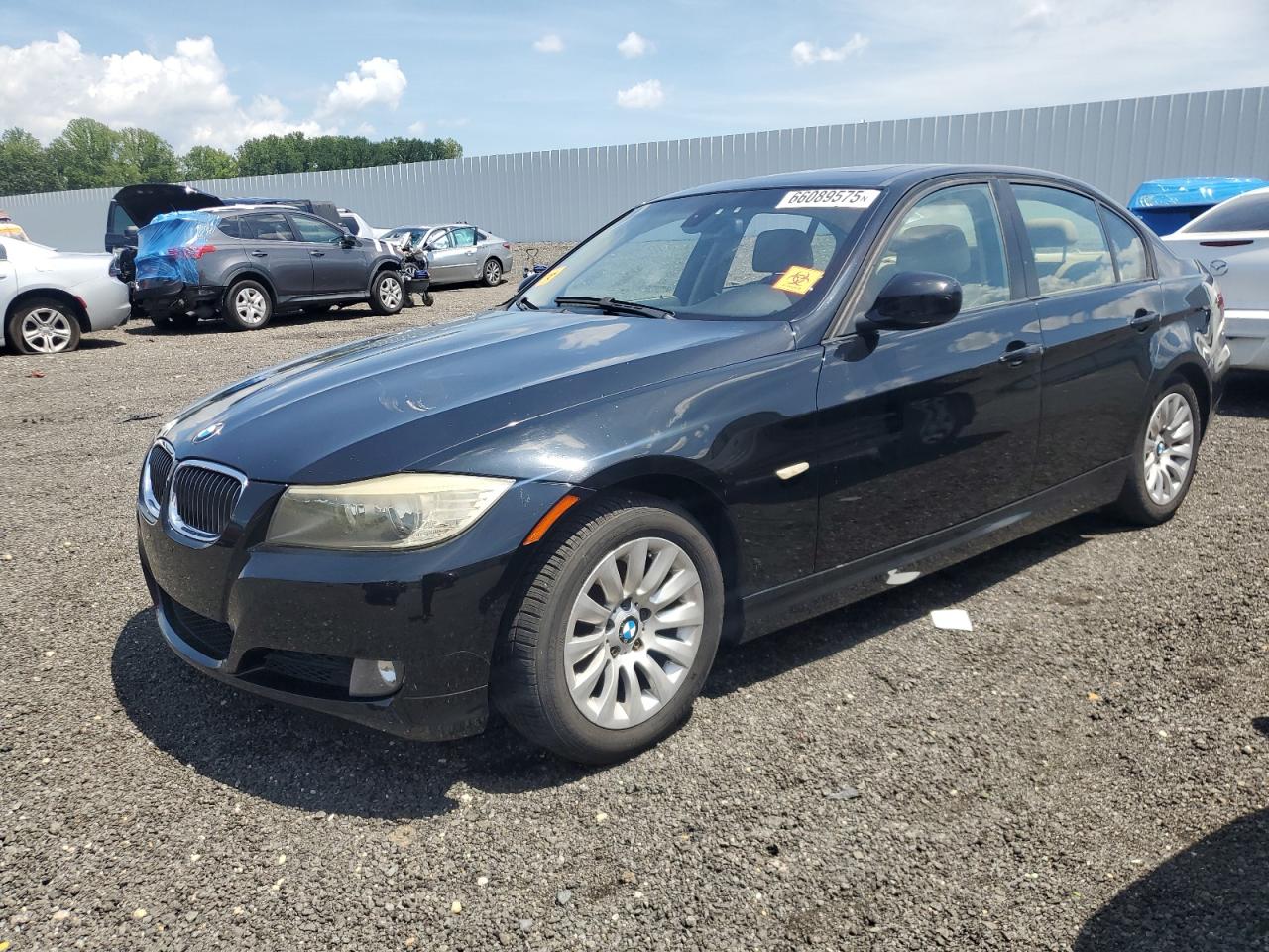 Salvage BMW 3 Series Image
