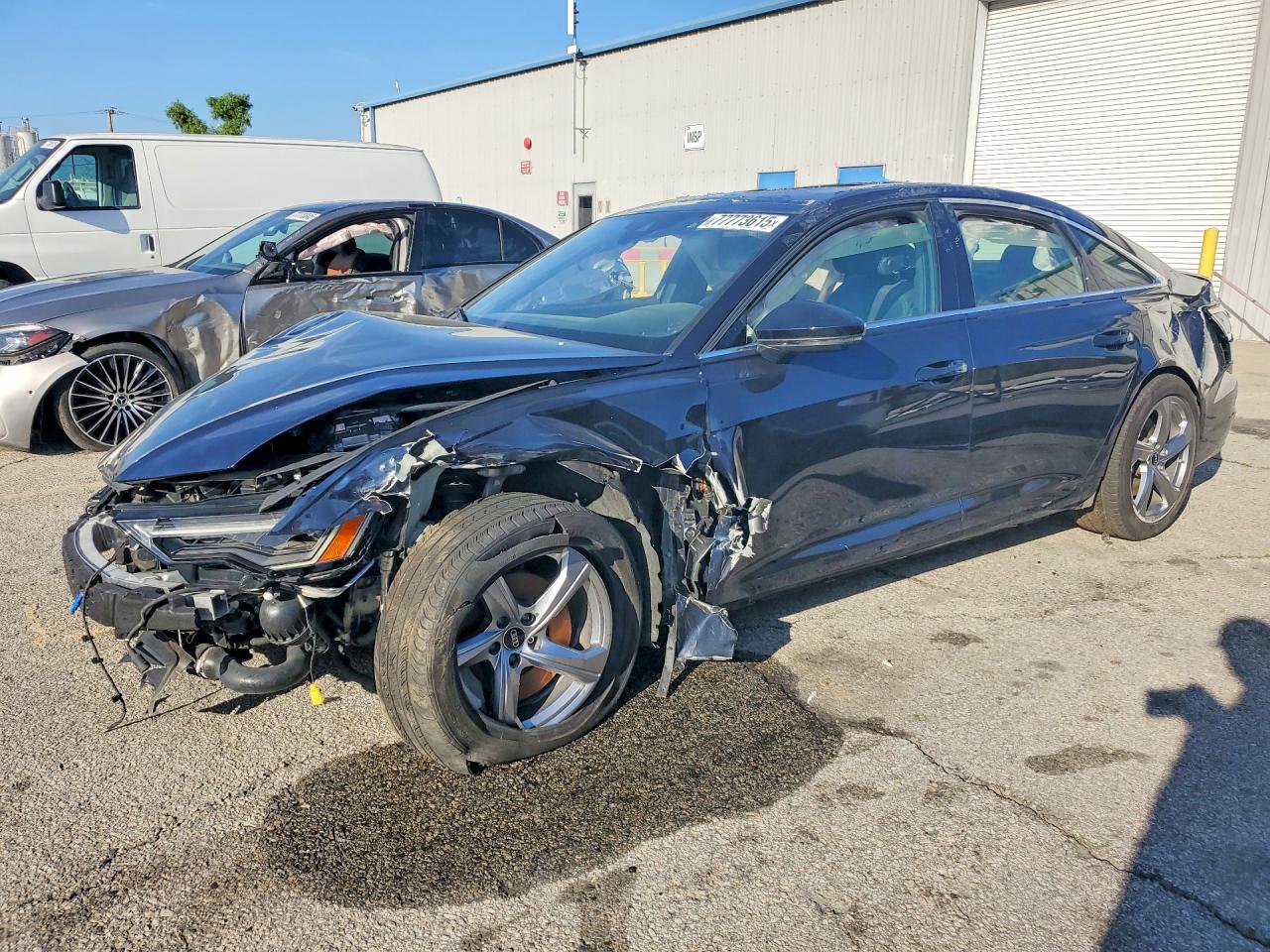 Salvage Audi A6 Image