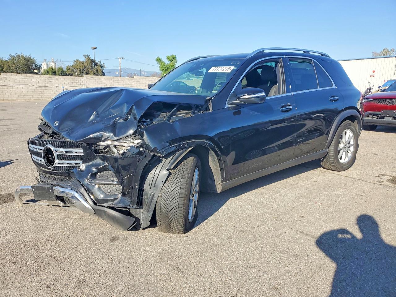 Salvage Mercedes-Benz GLE Image