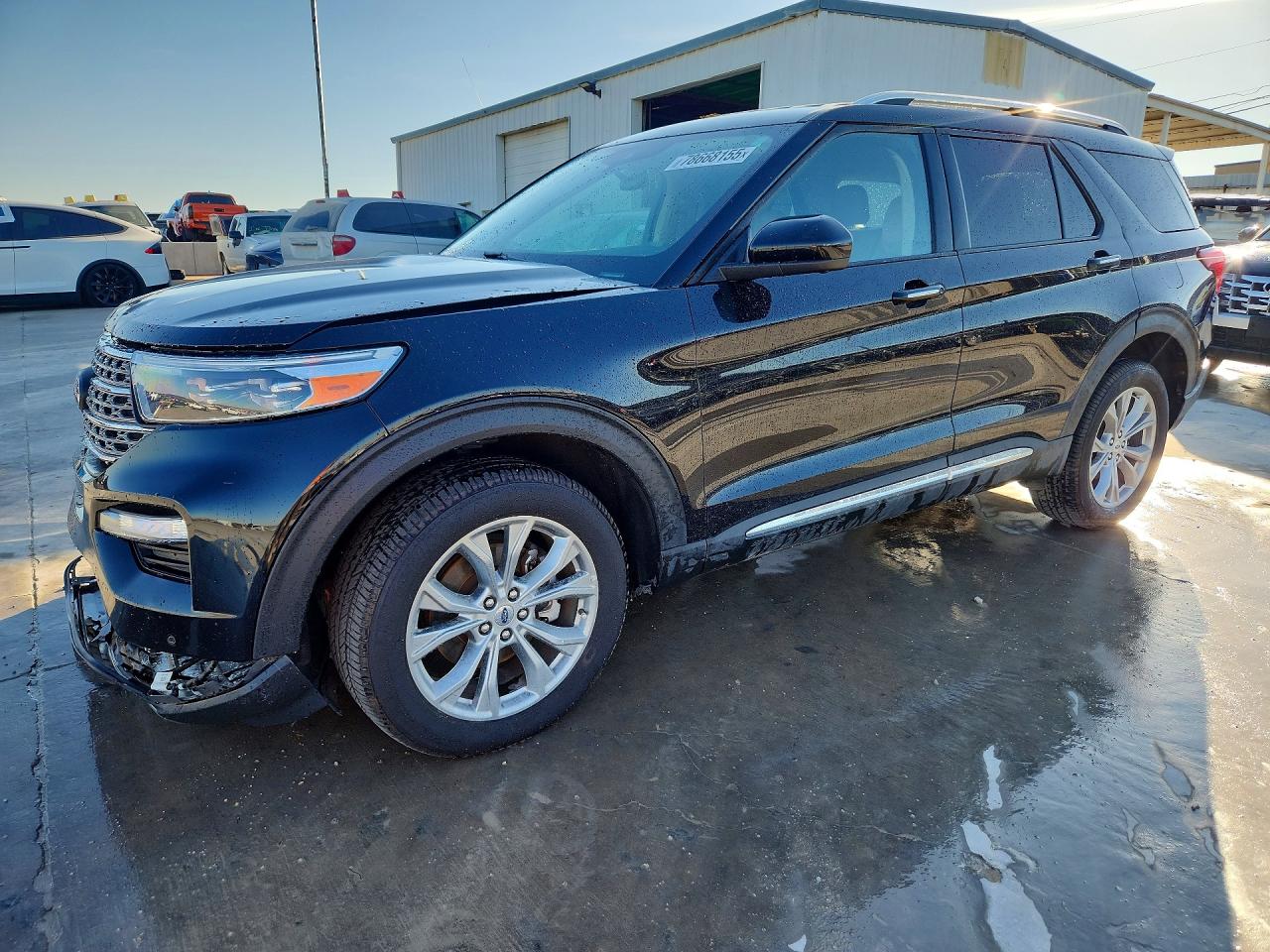 Salvage Ford Explorer Image