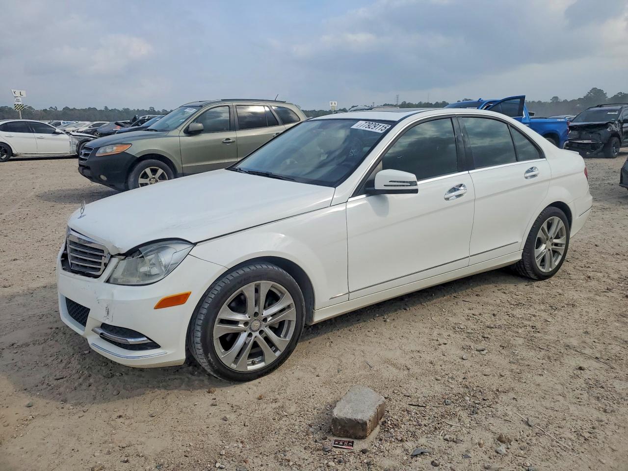 Salvage Mercedes-Benz C-Class Image