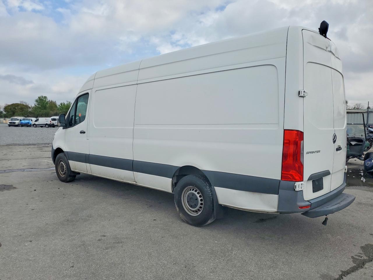 Mercedes-Benz Sprinter 2500