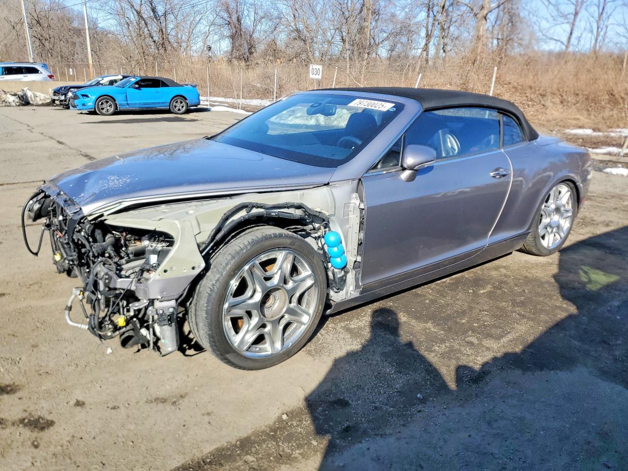 Salvage Bentley Continenta Image