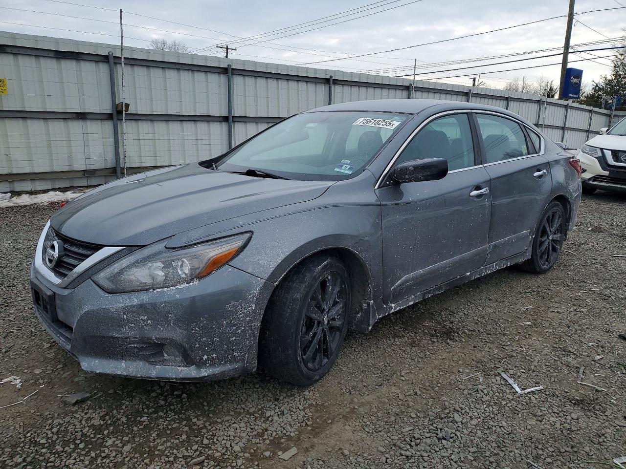 Salvage Nissan Altima Image