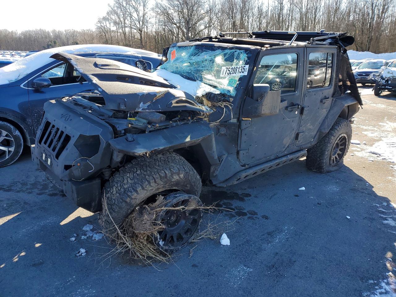 Salvage Jeep Wrangler Image
