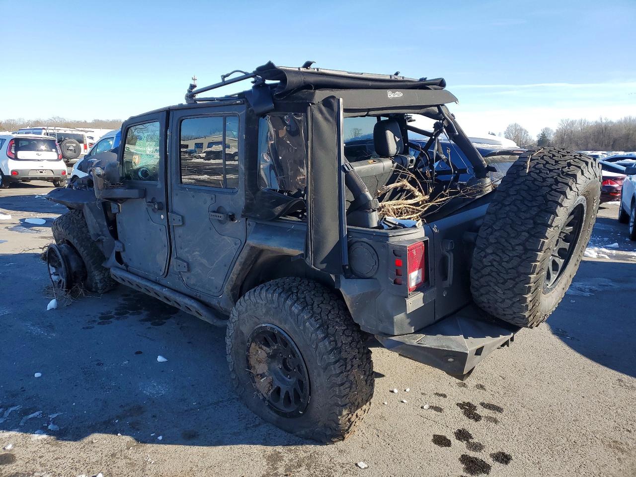 Jeep Wrangler Sahara