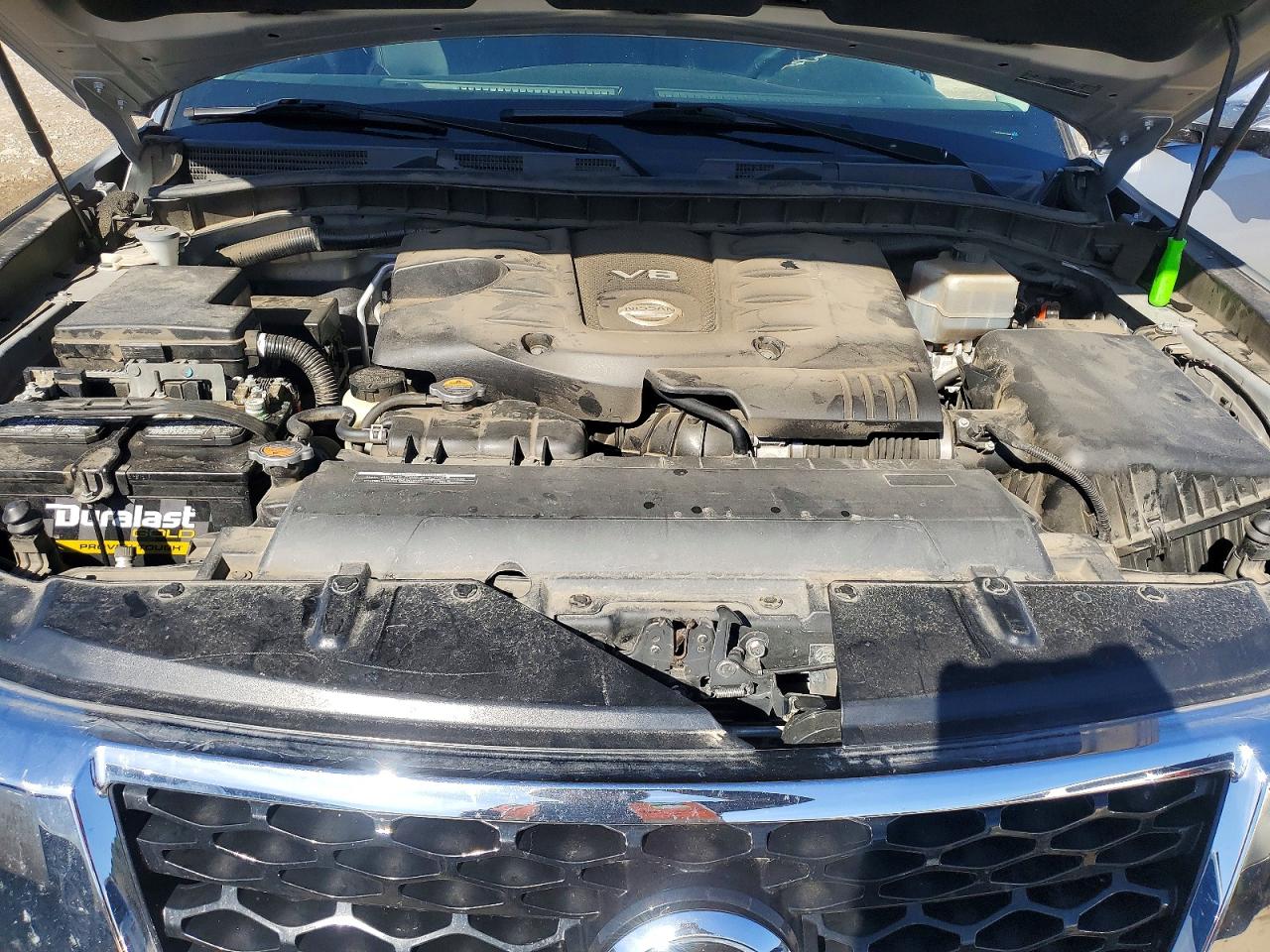 Nissan Armada Sv