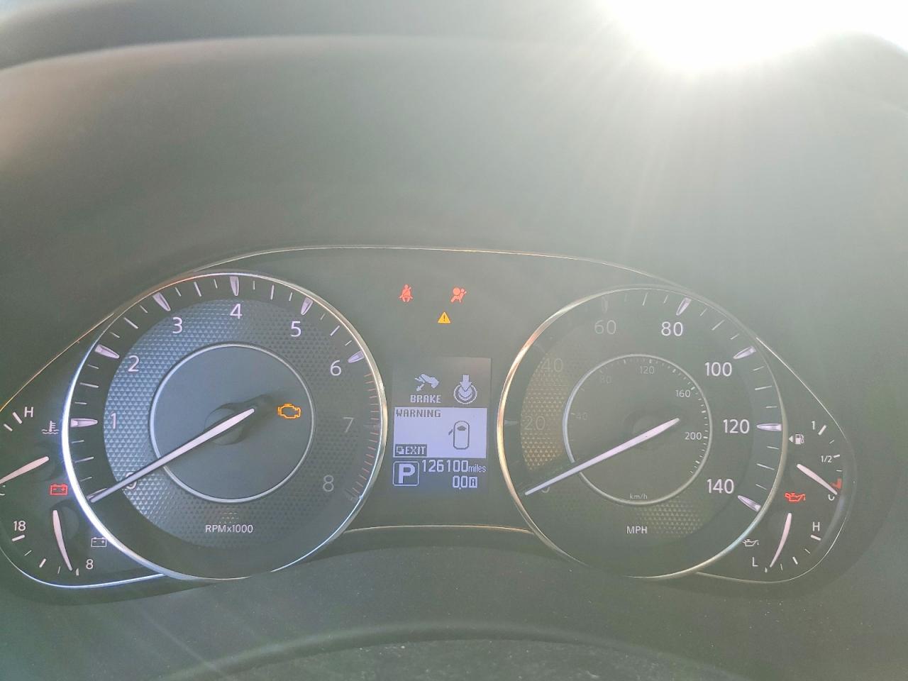 Nissan Armada Sv