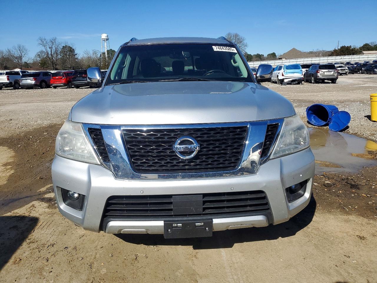 Nissan Armada Sv