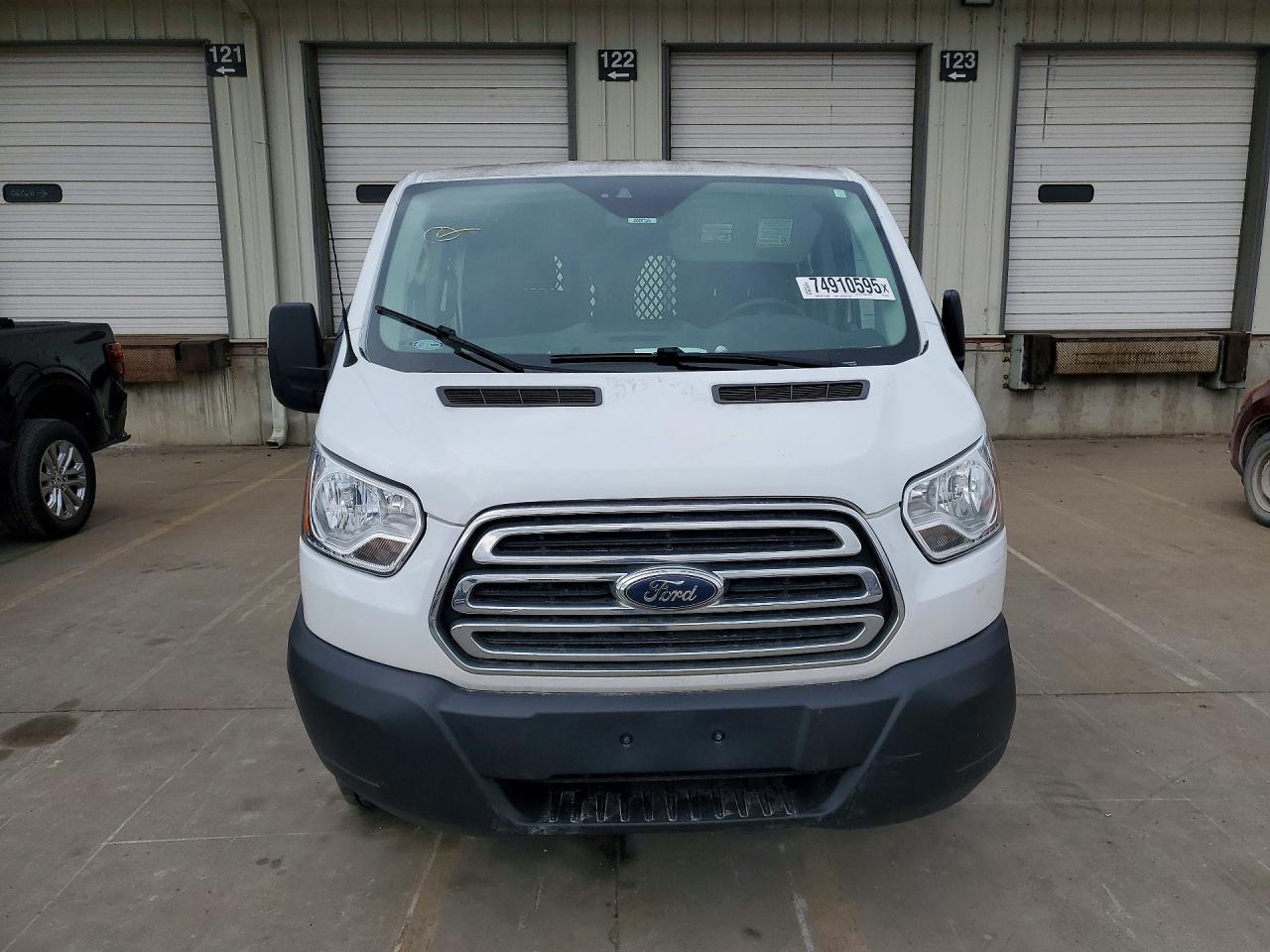 Ford Transit T-250