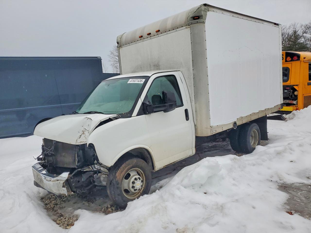 Salvage Chevrolet Express Image