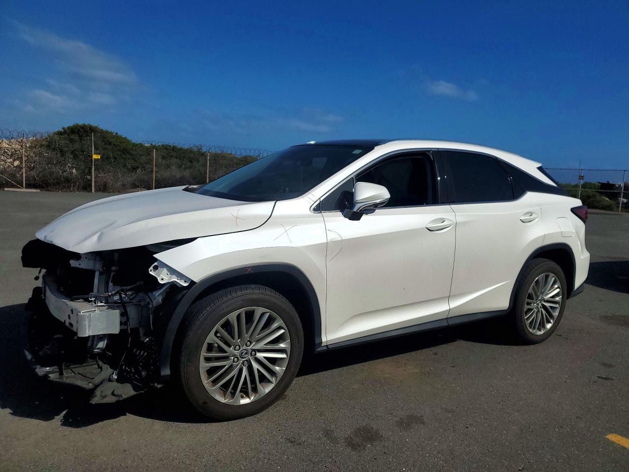 Salvage Lexus RX Image