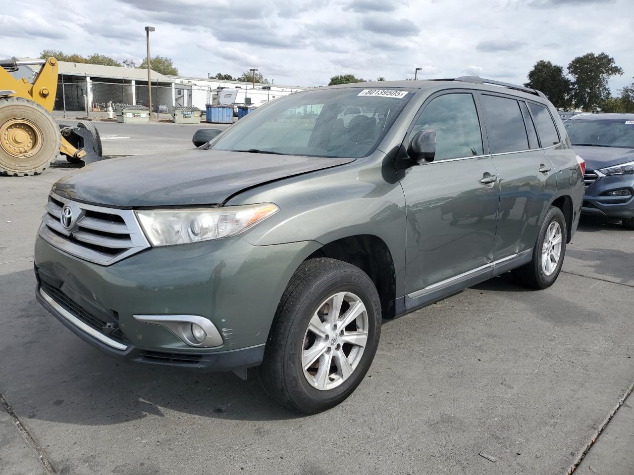 Salvage Toyota Highlander Image