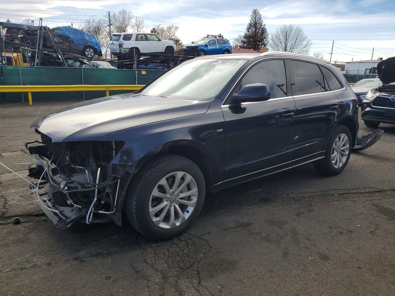 Salvage Audi Q5 Image