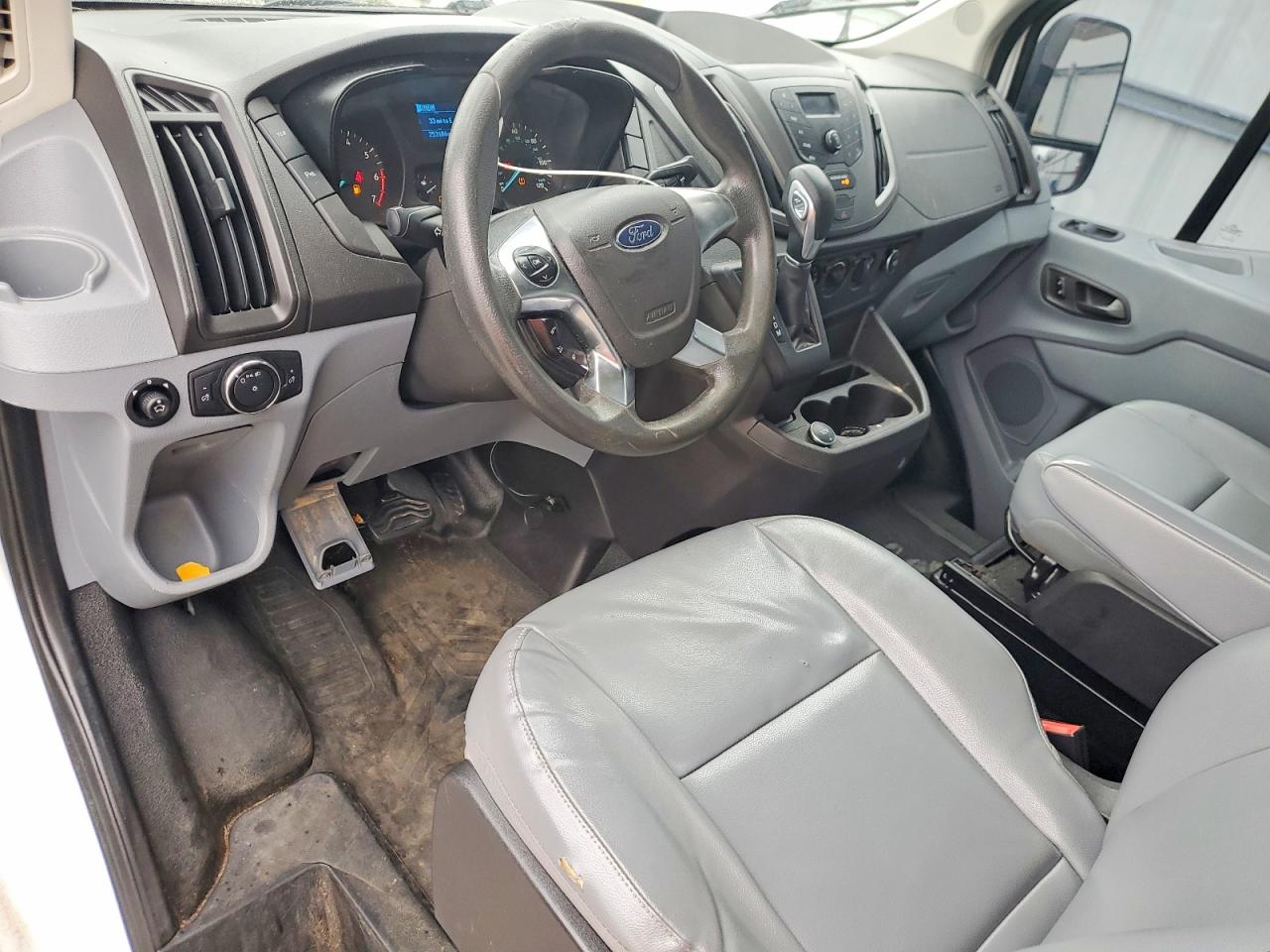 Ford Transit T-250