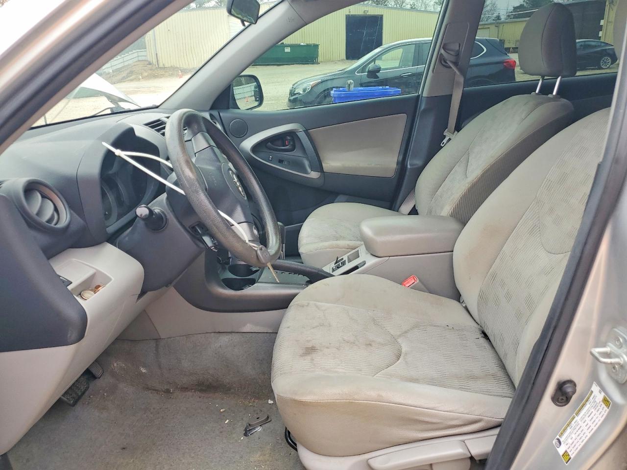 Toyota RAV4 Base