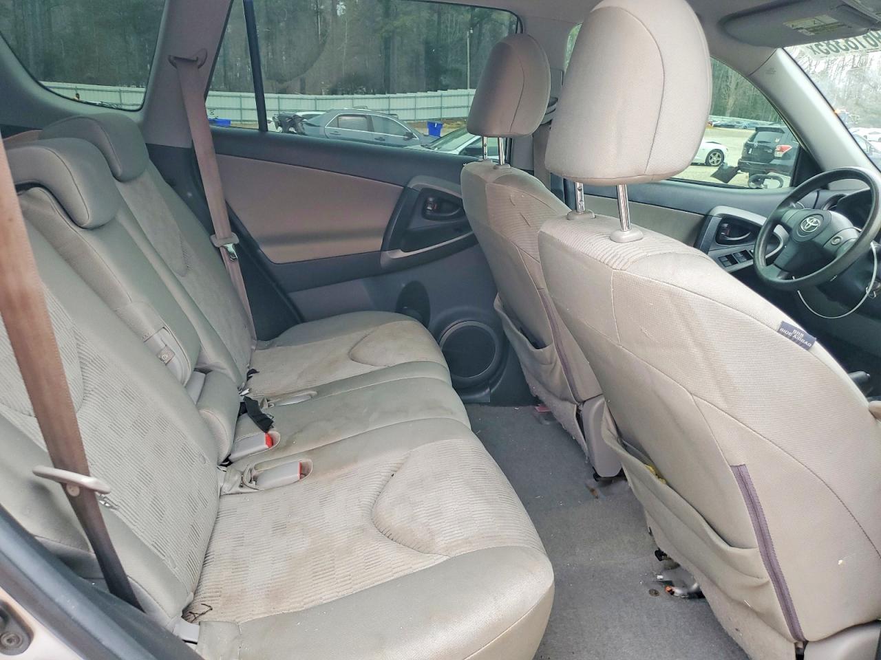 Toyota RAV4 Base