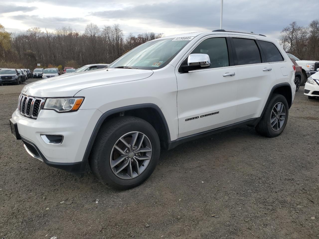 Salvage Jeep Grand Cherokee Image