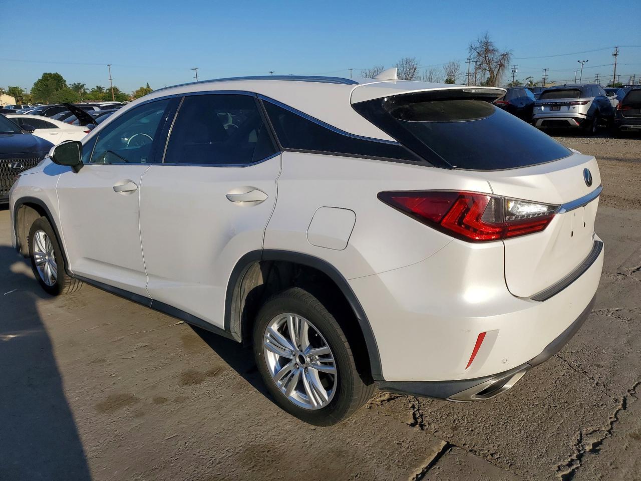 Lexus RX Base
