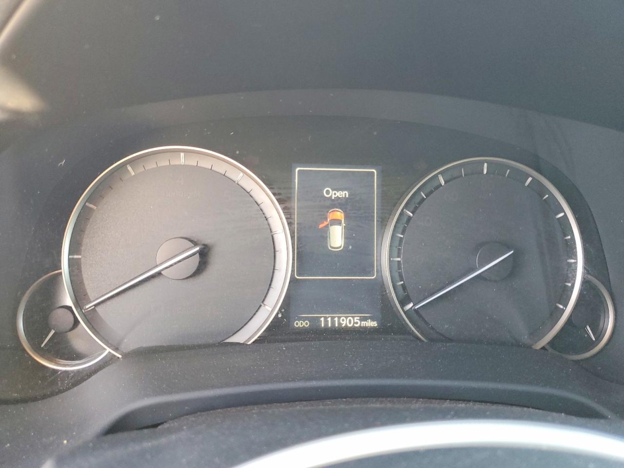 Lexus RX Base