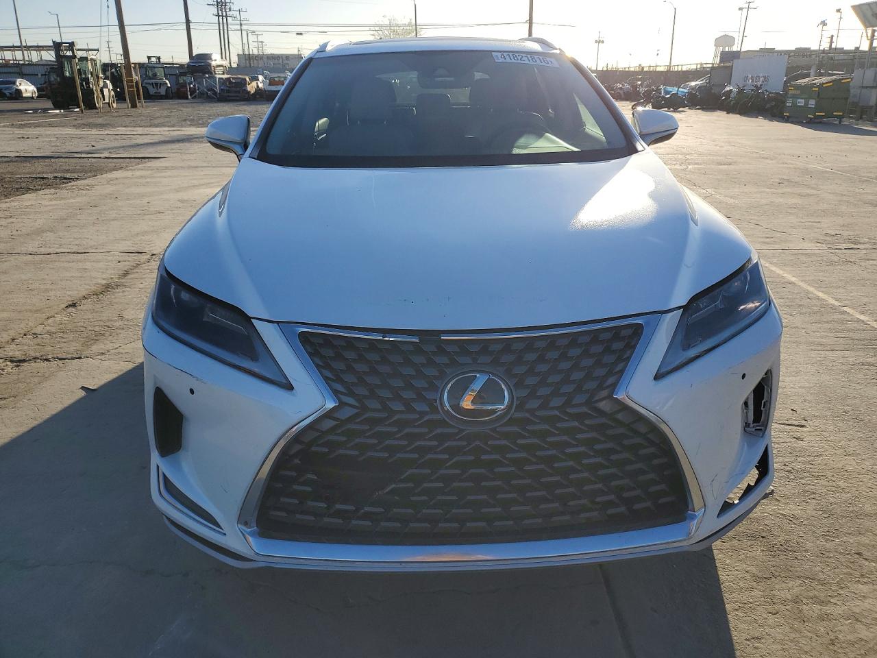 Lexus RX Base
