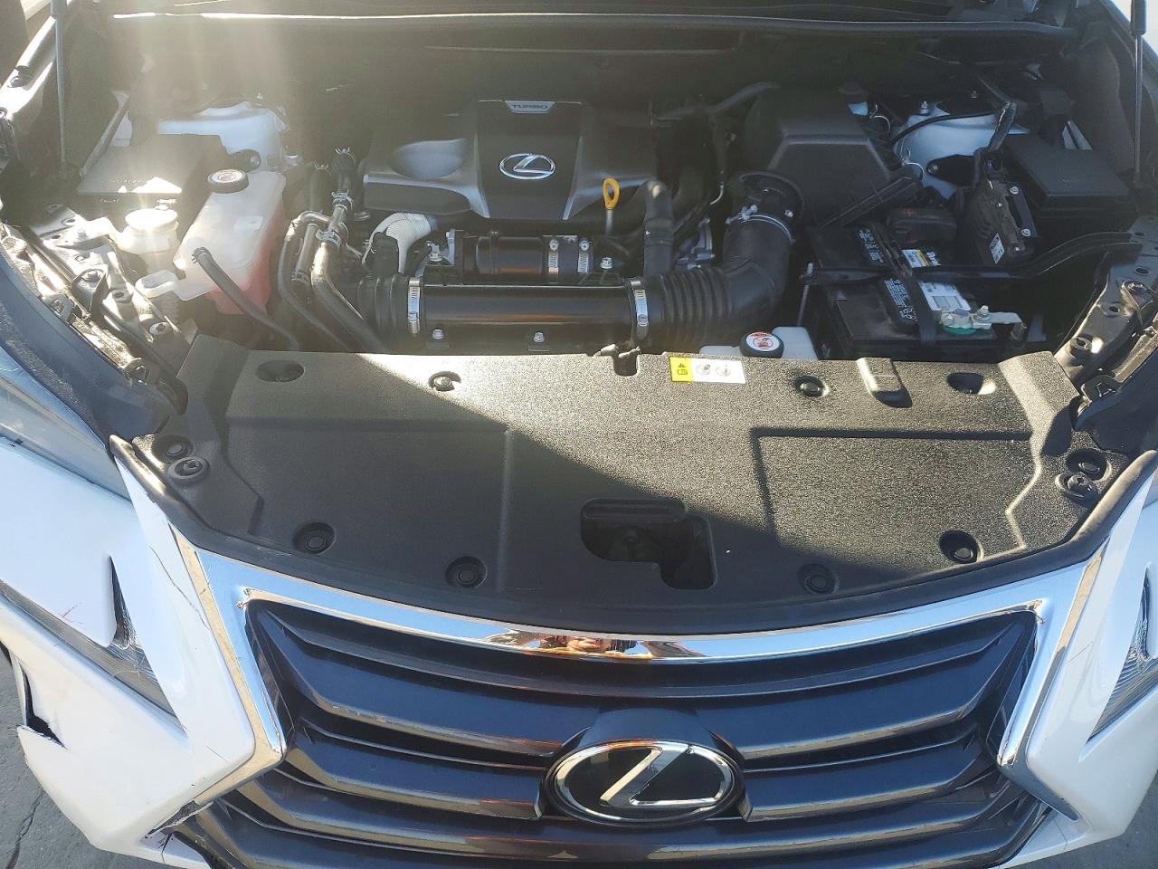 Lexus NX Base