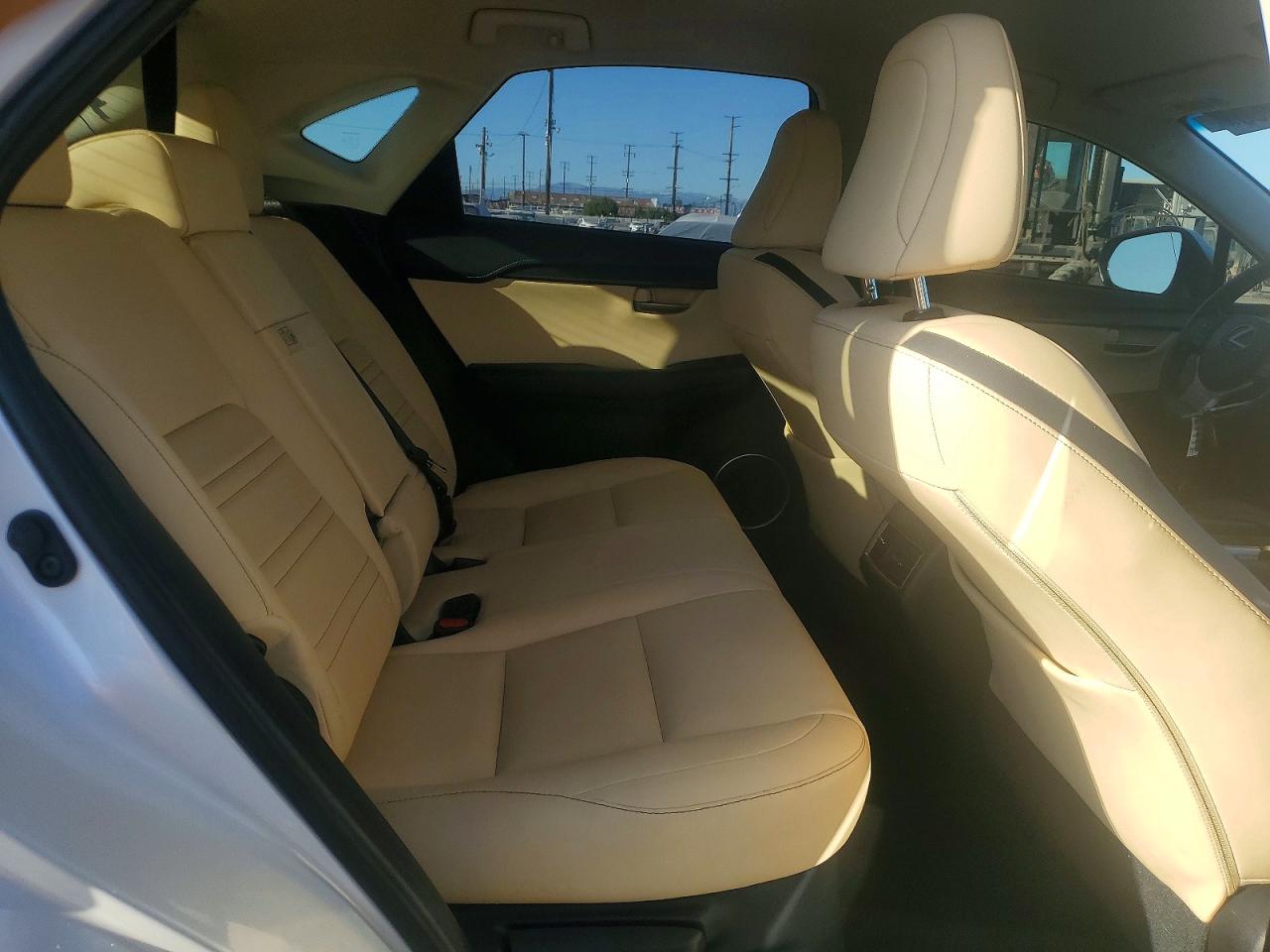 Lexus NX Base