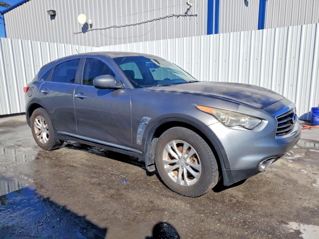 INFINITI Fx Base