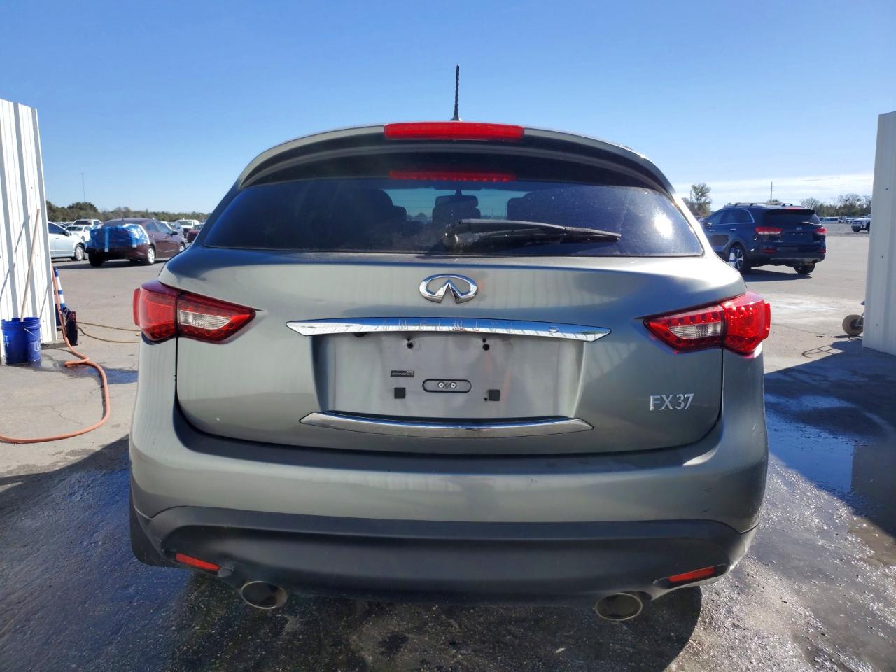INFINITI Fx Base