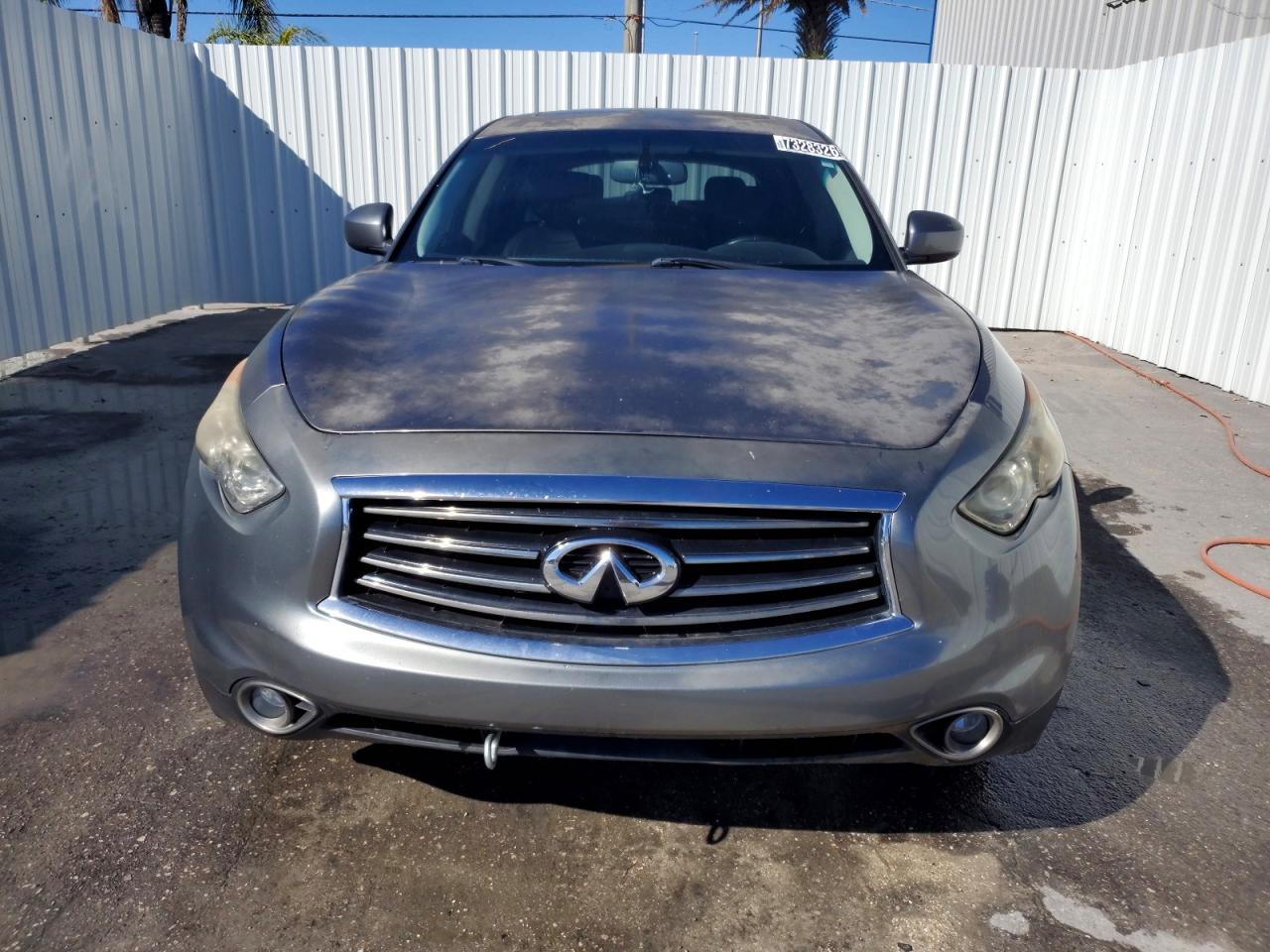 INFINITI Fx Base
