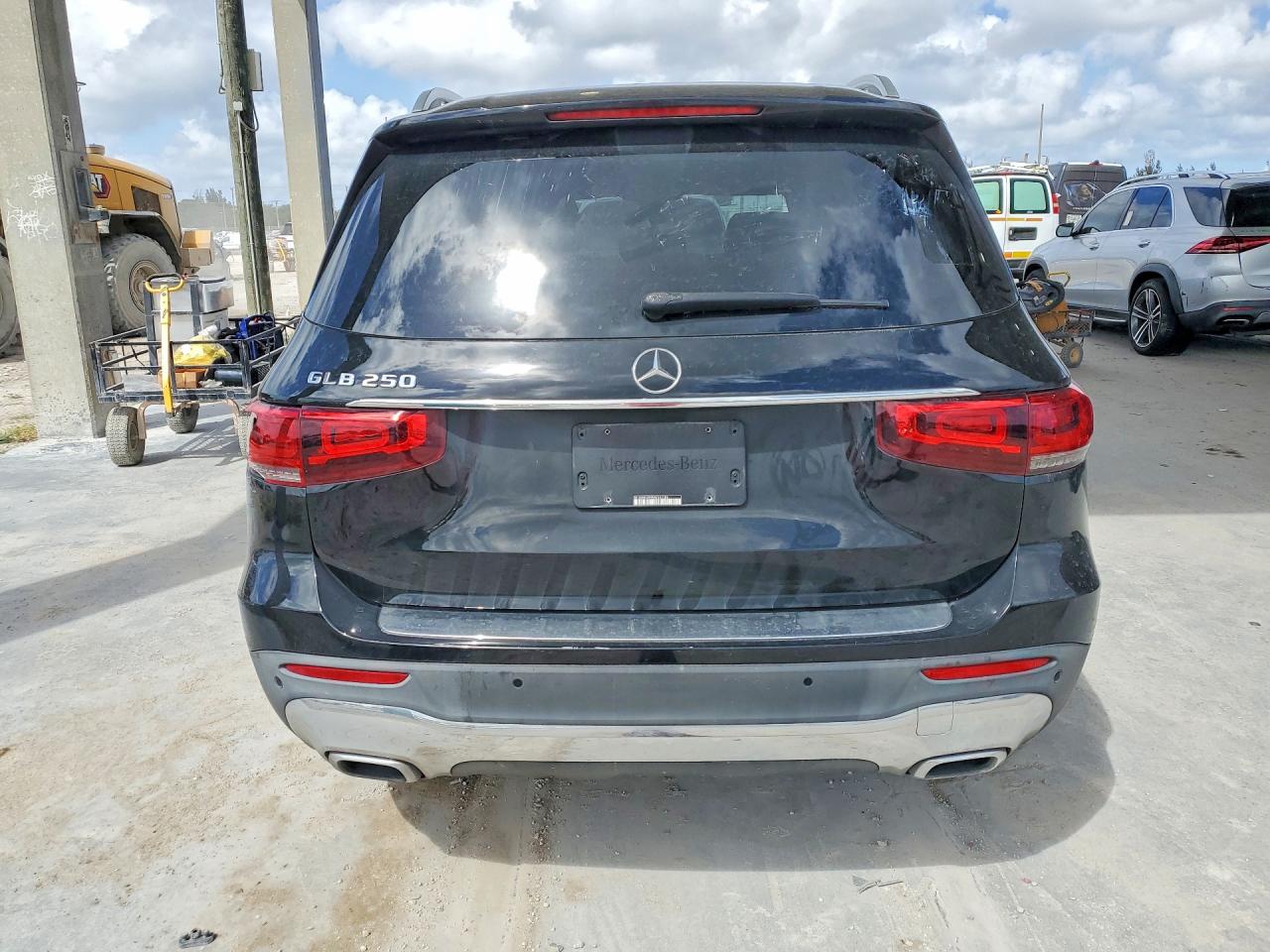 Mercedes-Benz GLB 250