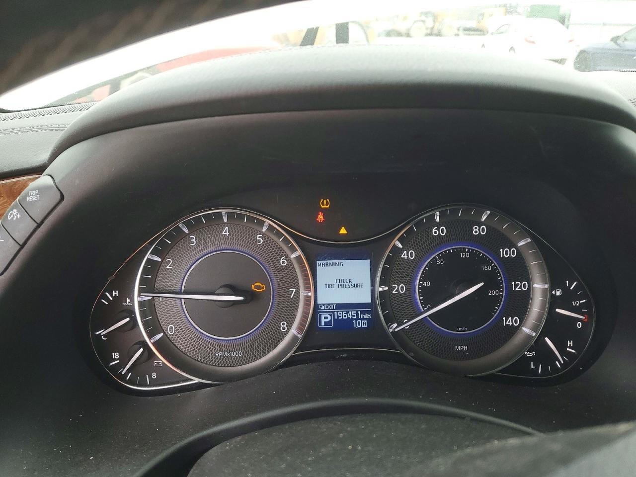 INFINITI Qx Base