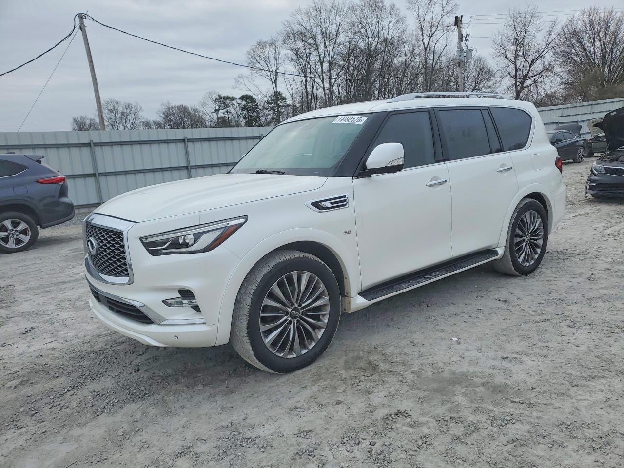 Salvage INFINITI Qx Image