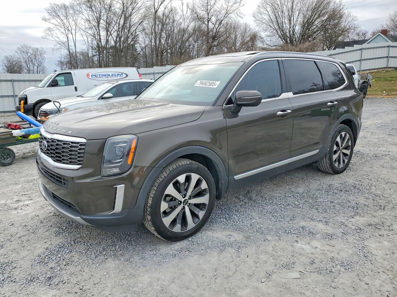 Salvage Kia Telluride Image