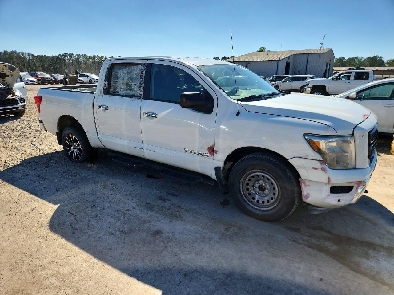 Nissan Titan Sv