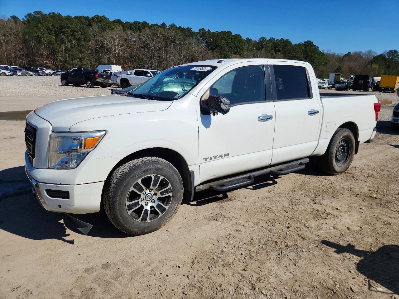 Salvage Nissan Titan Image