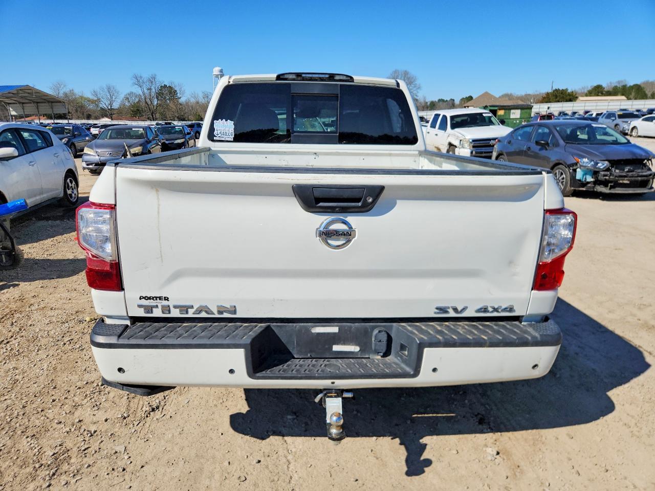 Nissan Titan Sv