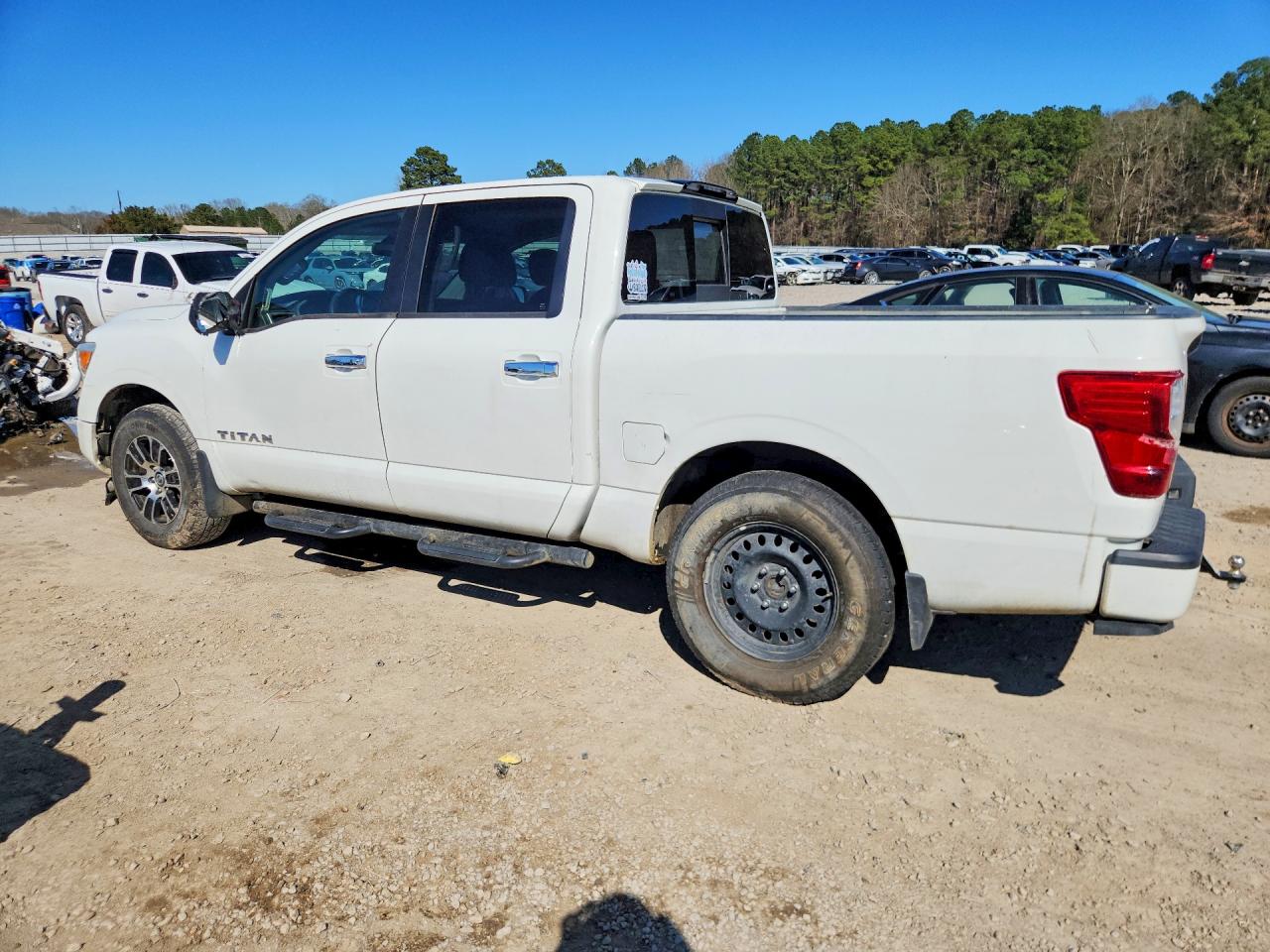 Nissan Titan Sv