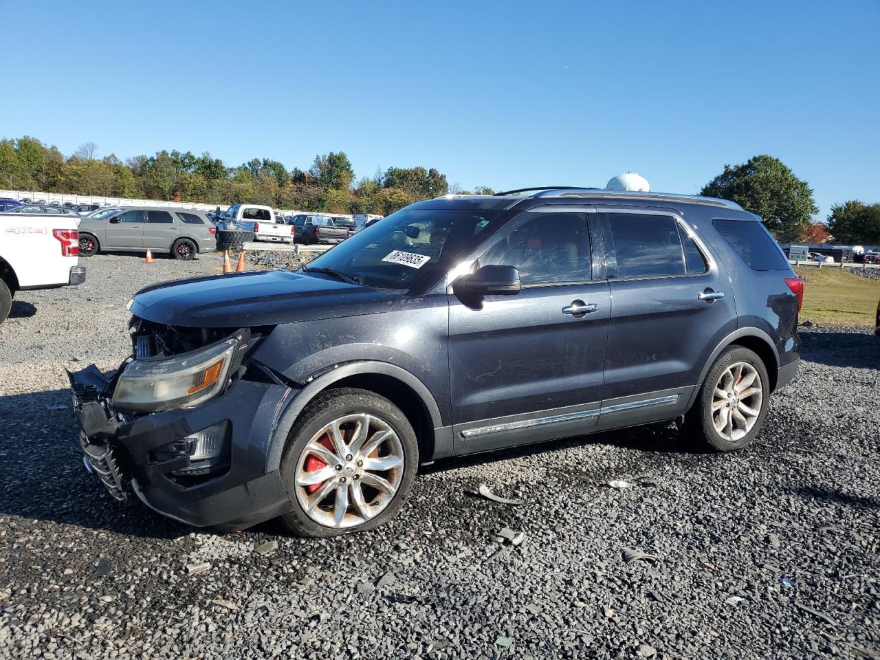 Salvage Ford Explorer Image