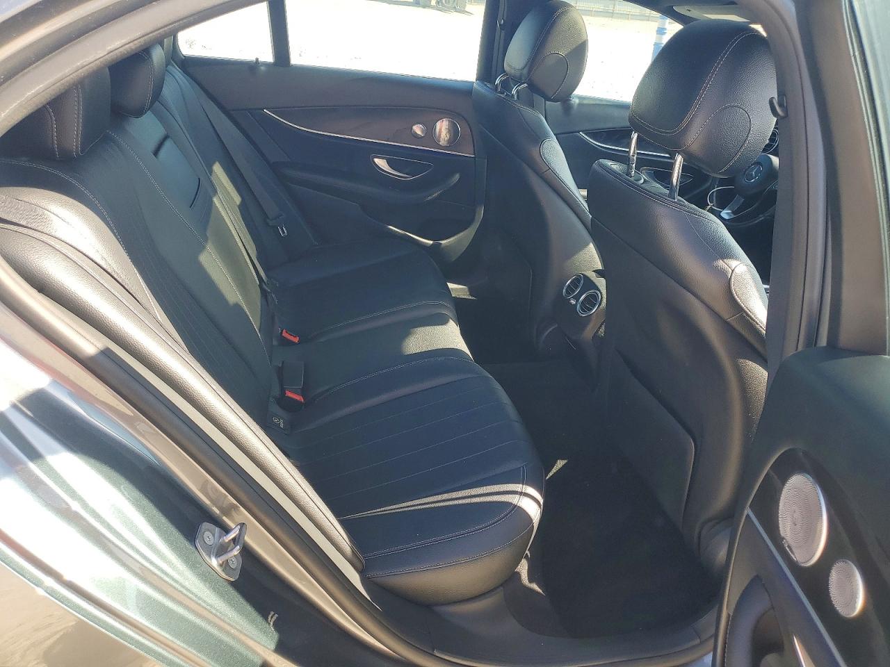 Mercedes-Benz E-Class 300