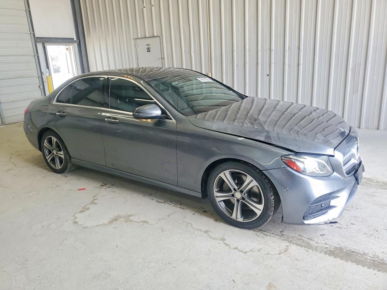 Mercedes-Benz E-Class 300