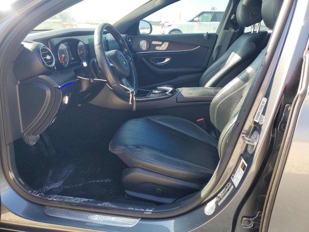 Mercedes-Benz E-Class 300