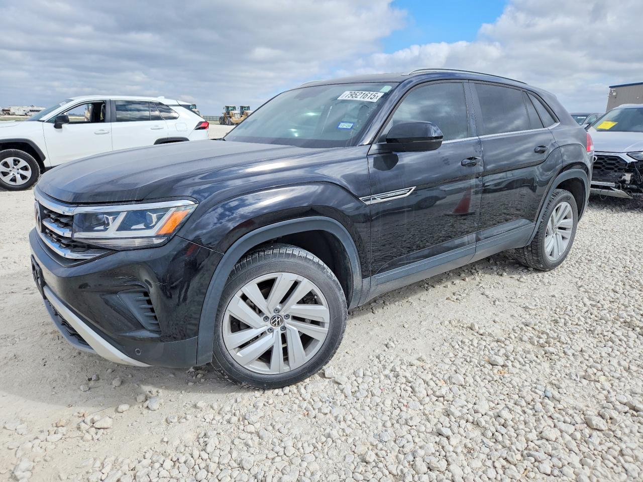 Salvage Volkswagen Atlas Image